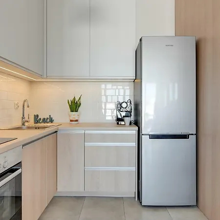 Triapart Nova Grobla 1 *